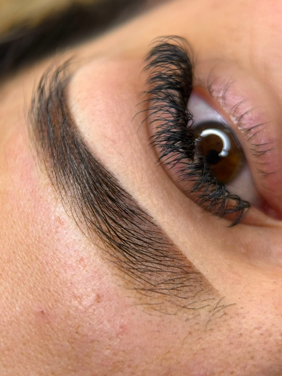 Antes & Después — Jey Brows